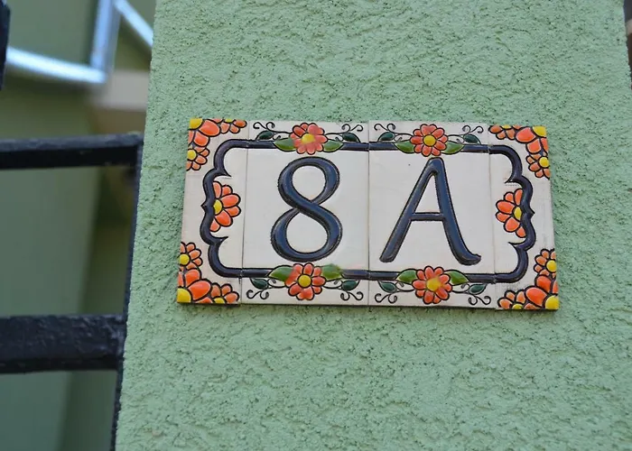 Our House In The Town アパート